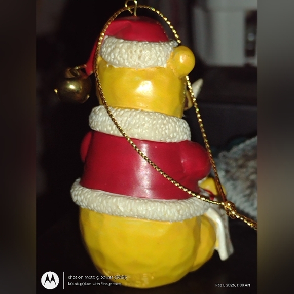 VTG Disney Classic Pooh “Winnie The Pooh & Honey Pot” Christmas Ornament - Picture 5 of 8